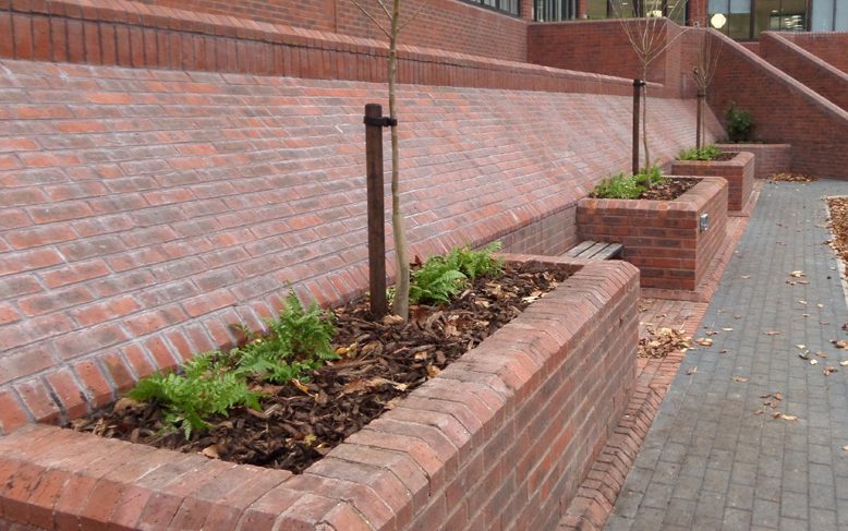 commercial grounds maintenance